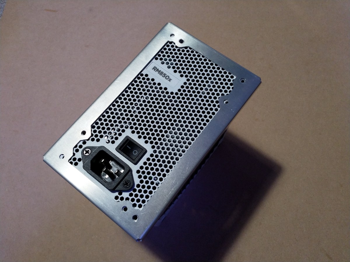 Desk PC 2.0 Update: Metal sheet parts arrived