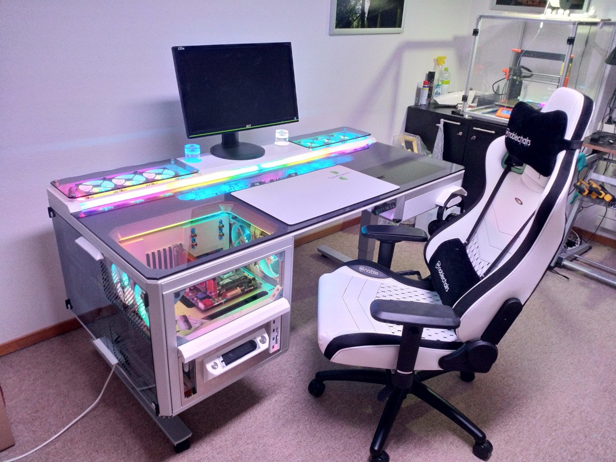 Desk-PC 2.0 Update: Another iteration on door handles